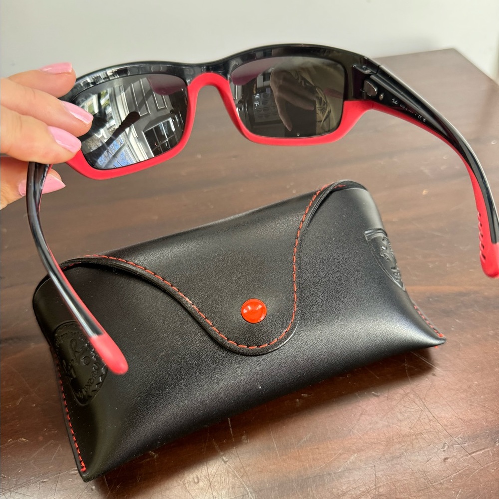 Polarized Ferrari raybans like new